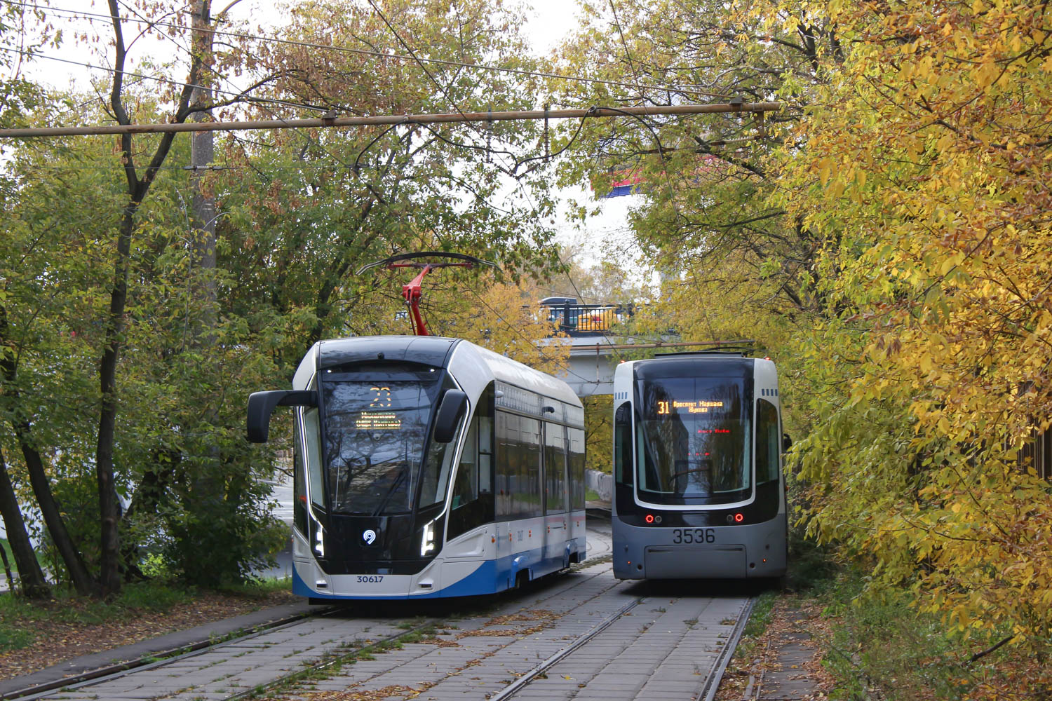 Москва, 71-911ЕМ «Львёнок» № 30617; Москва, 71-414 (Pesa Fokstrot) № 3536