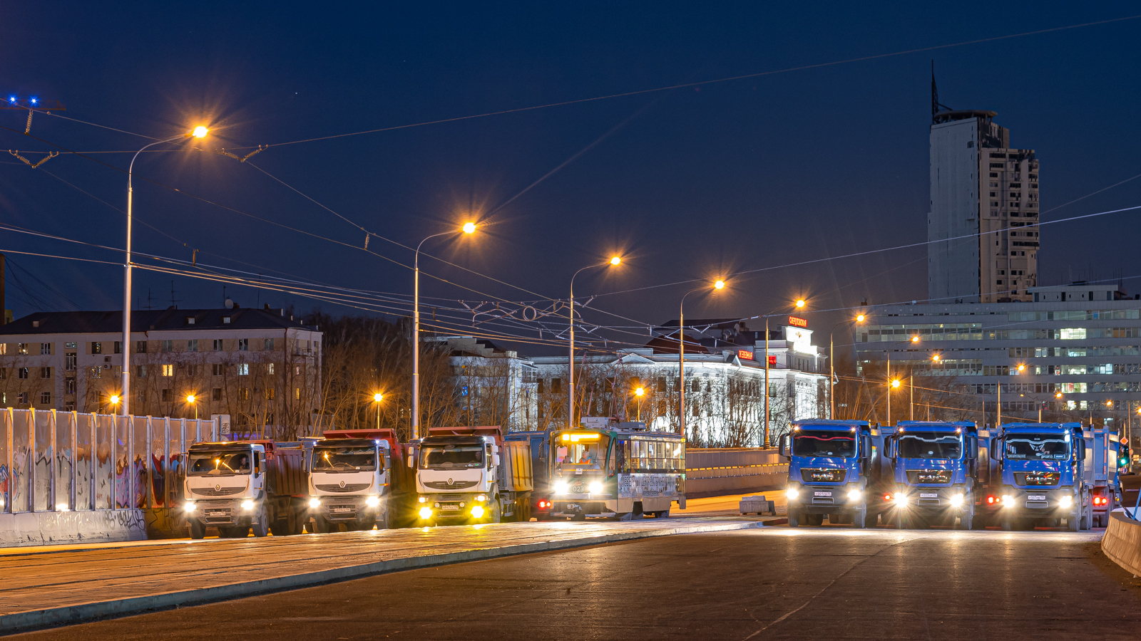 Екатеринбург, 71-405 № 023