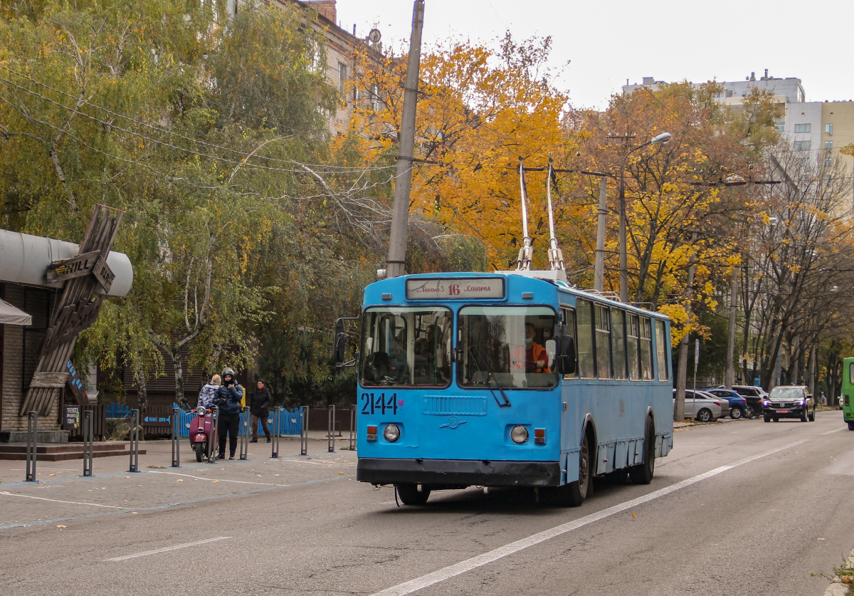 Днепр, ЗиУ-682Г-016 (018) № 2144