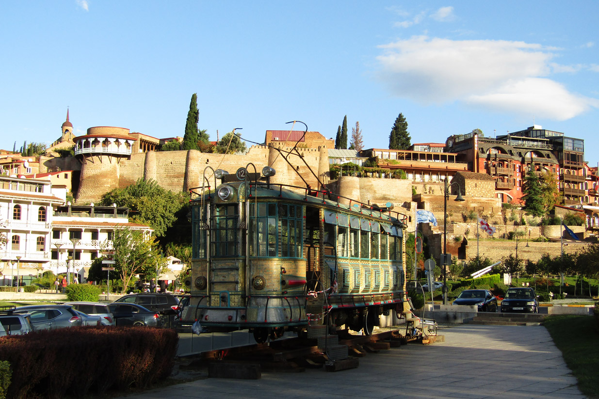 Tbilisi, KTM-2 č. 100