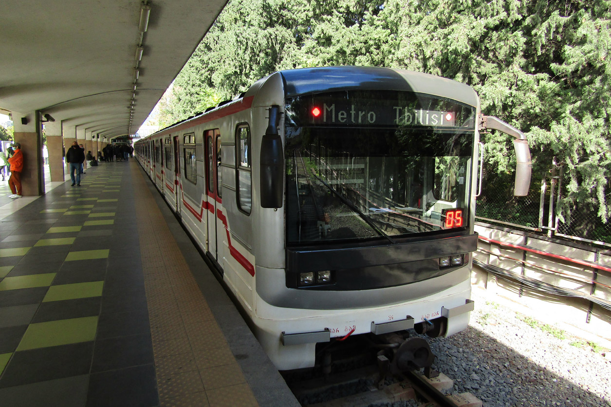 Тбилиси, 81-717M № 10082