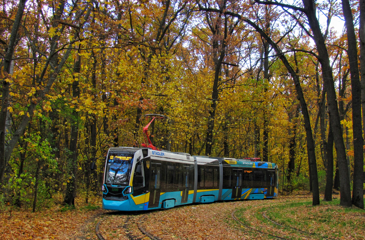 Харьков, Stadler B85300М «Метелица» № 3200