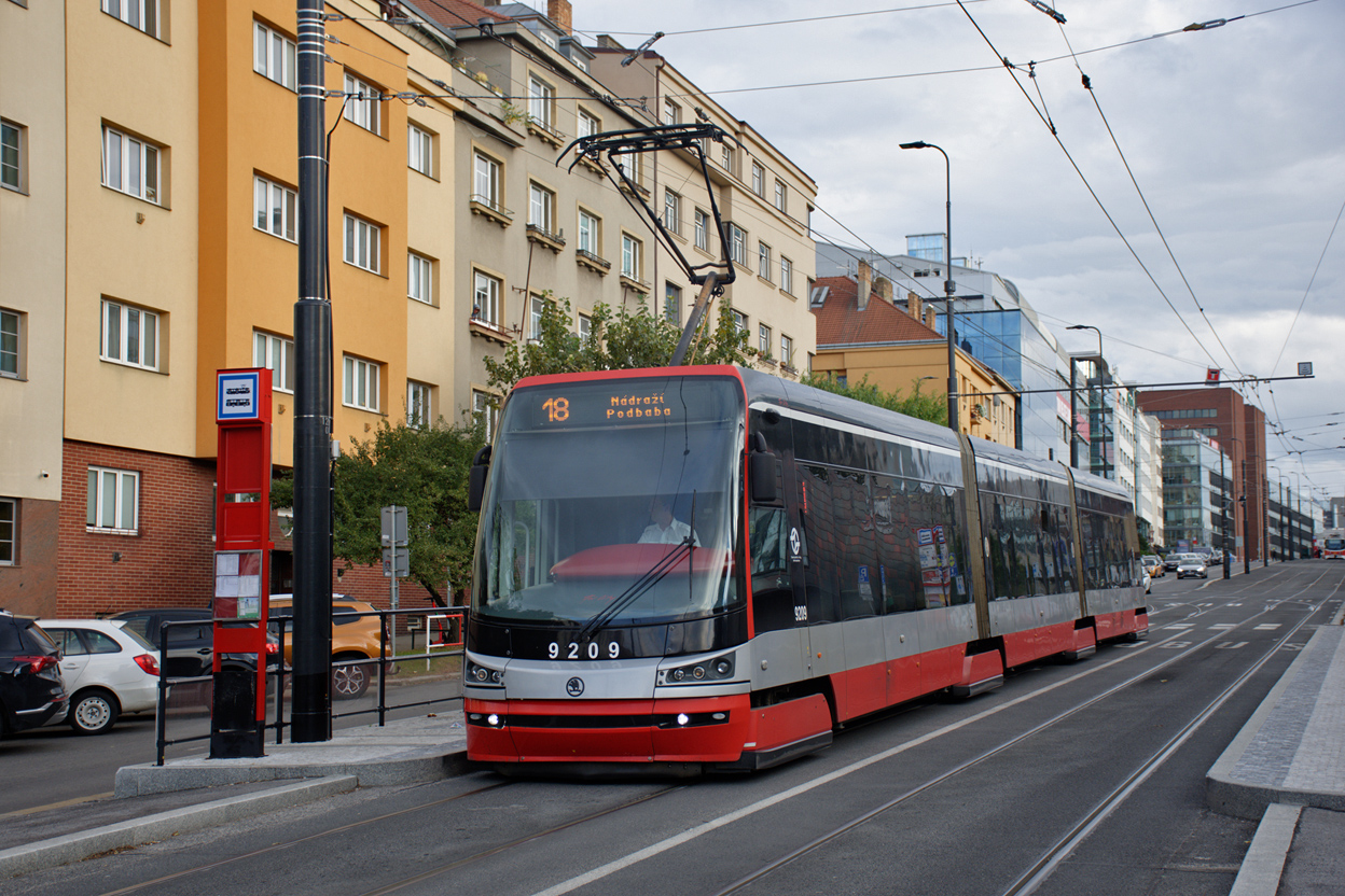 Praha, Škoda 15T1 ForCity Alfa Praha № 9209