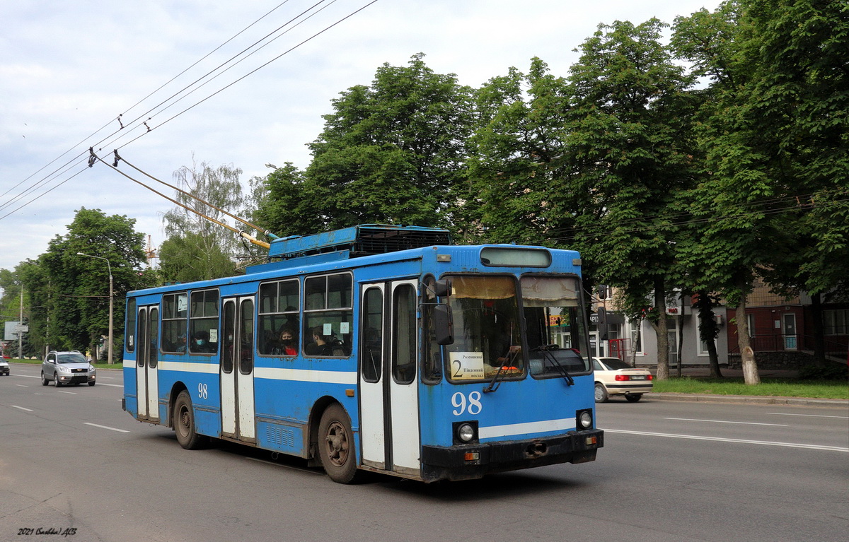 Полтава, ЮМЗ Т2 № 98