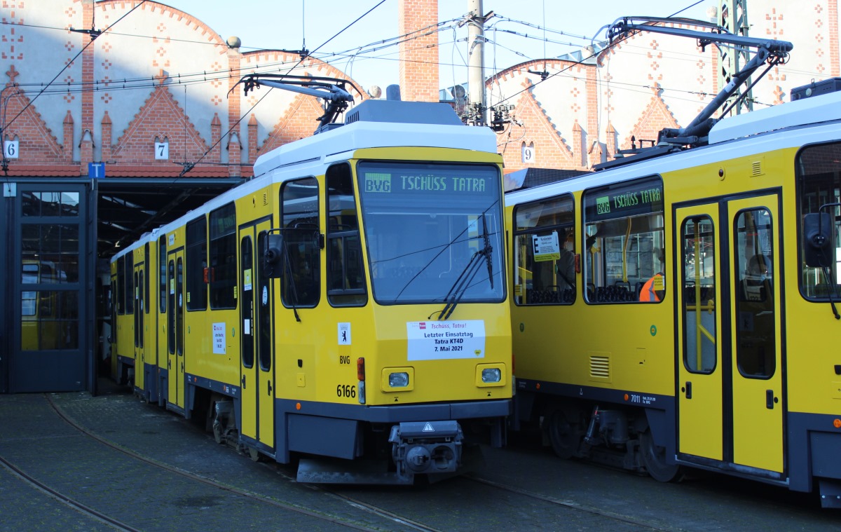 Берлин, Tatra KT4DM № 6166; Берлин — Открытие линии Adlershof-Schöneweide, официальное прощание с Татрами