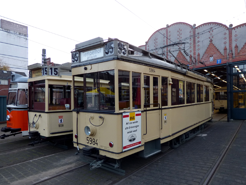 Берлин, BVG T 24/49 № 5984; Берлин — Открытие линии Adlershof-Schöneweide, официальное прощание с Татрами