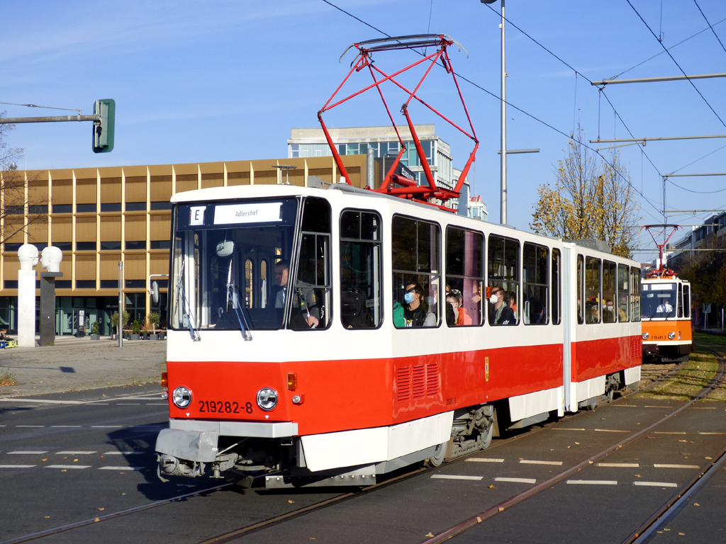 Берлин, Tatra KT4D № 219 282-8; Берлин — Открытие линии Adlershof-Schöneweide, официальное прощание с Татрами