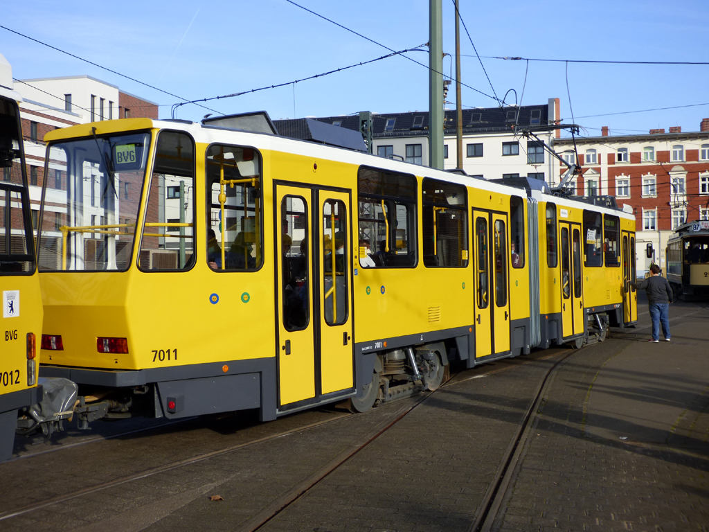 Берлин, Tatra KT4DtM № 7011; Берлин — Открытие линии Adlershof-Schöneweide, официальное прощание с Татрами
