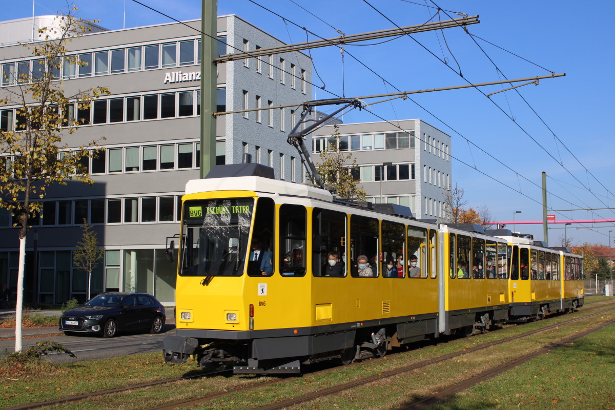 Берлин, Tatra KT4DtM № 7011; Берлин — Открытие линии Adlershof-Schöneweide, официальное прощание с Татрами