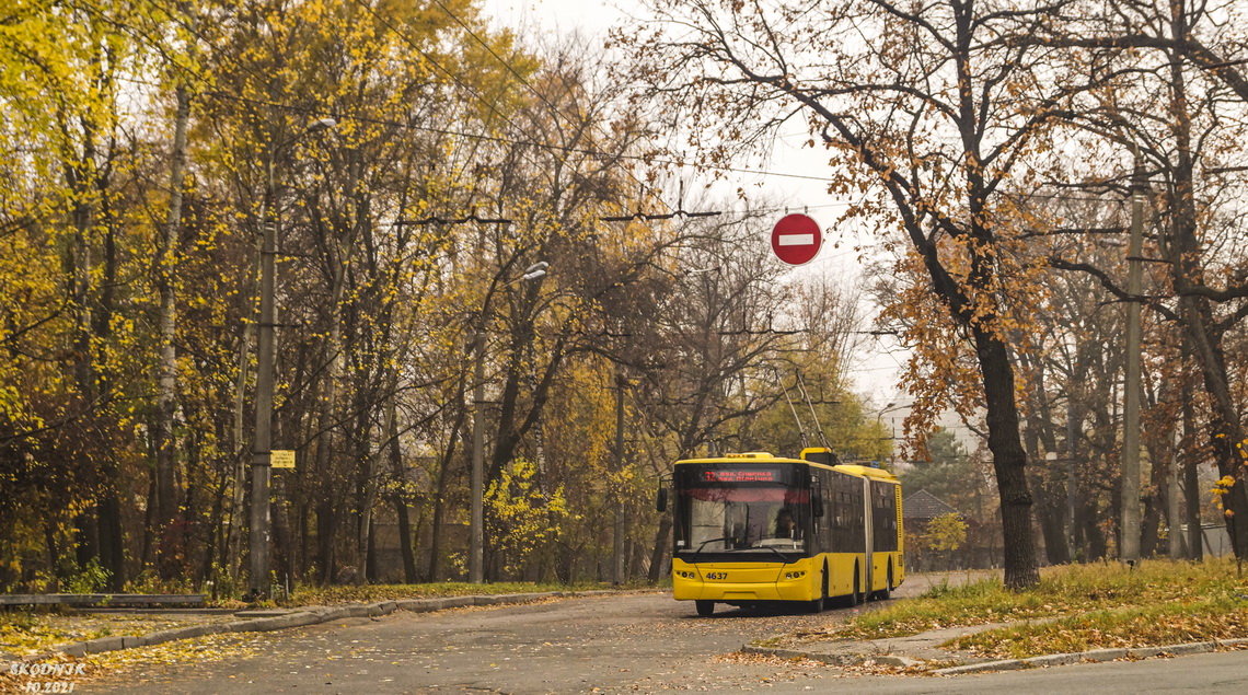 Kyjiw, LAZ E301D1 Nr. 4637