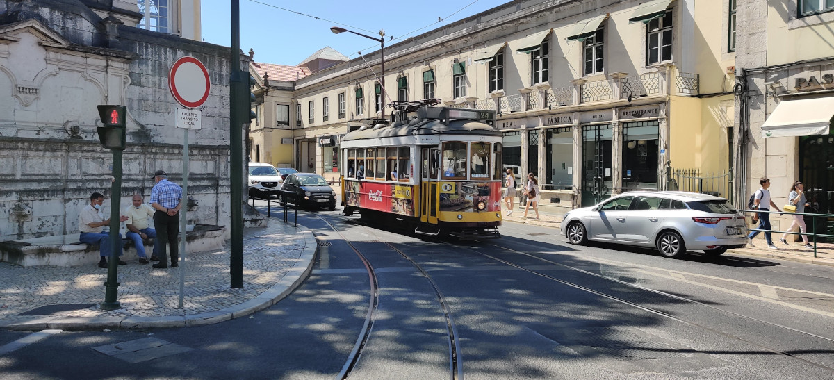 Metropolregion Lissabon, Carris 2-axle motorcar (Remodelado) Nr. 571