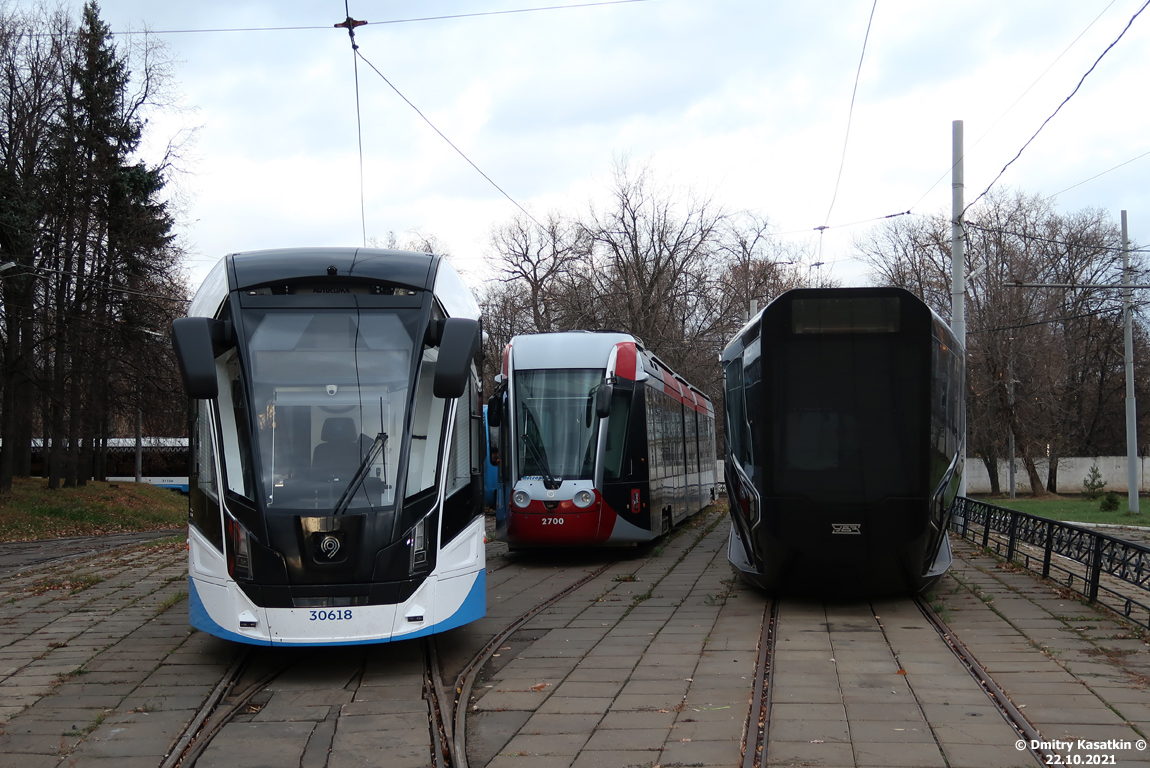 Москва, 71-911ЕМ «Львёнок» № 30618; Москва, 71-801 (Alstom Citadis 301 CIS) № 2700; Москва, 71-410 № б/н