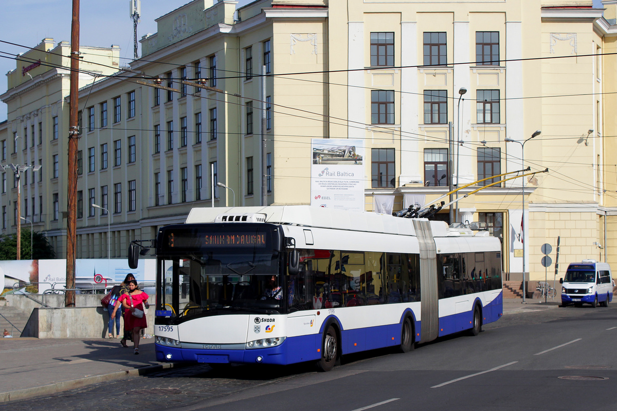 Рига, Škoda 27Tr Solaris III № 17595