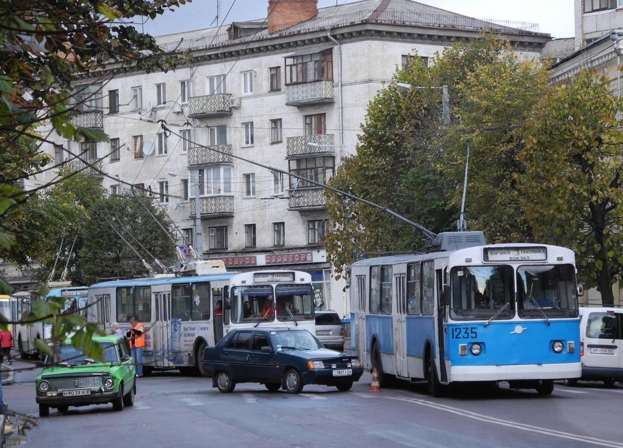 Житомир, ЗиУ-682В [В00] № 1235