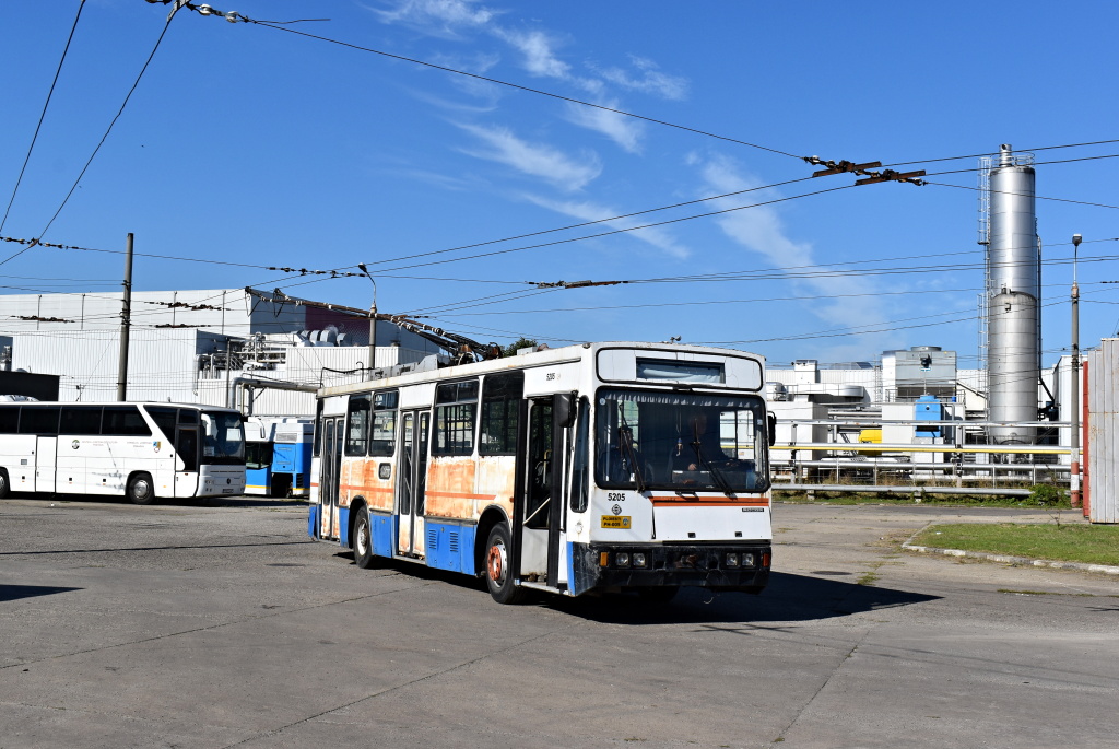 Ploiești, ROCAR E312 № 5205