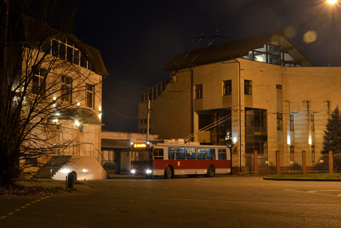 Краснодар, ЗиУ-682Г-016.04 № 250