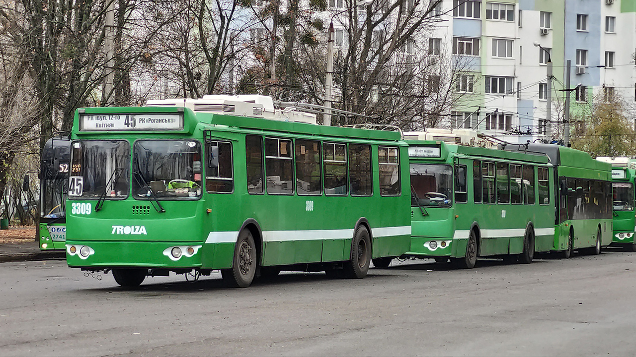 Charków, ZiU-682G-016.02 Nr 3309; Charków, ZiU-682G-016.02 Nr 3318