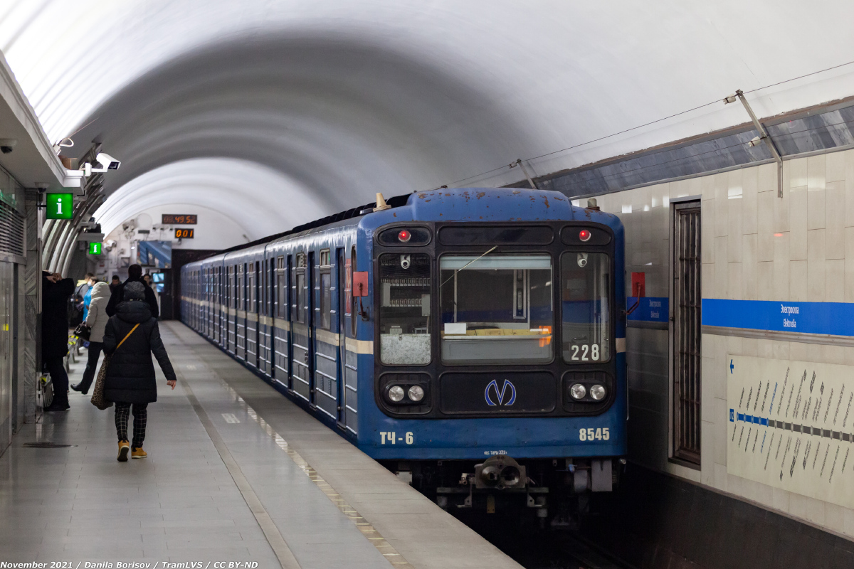 Санкт-Петербург, 81-717 (ЛВЗ) № 8545