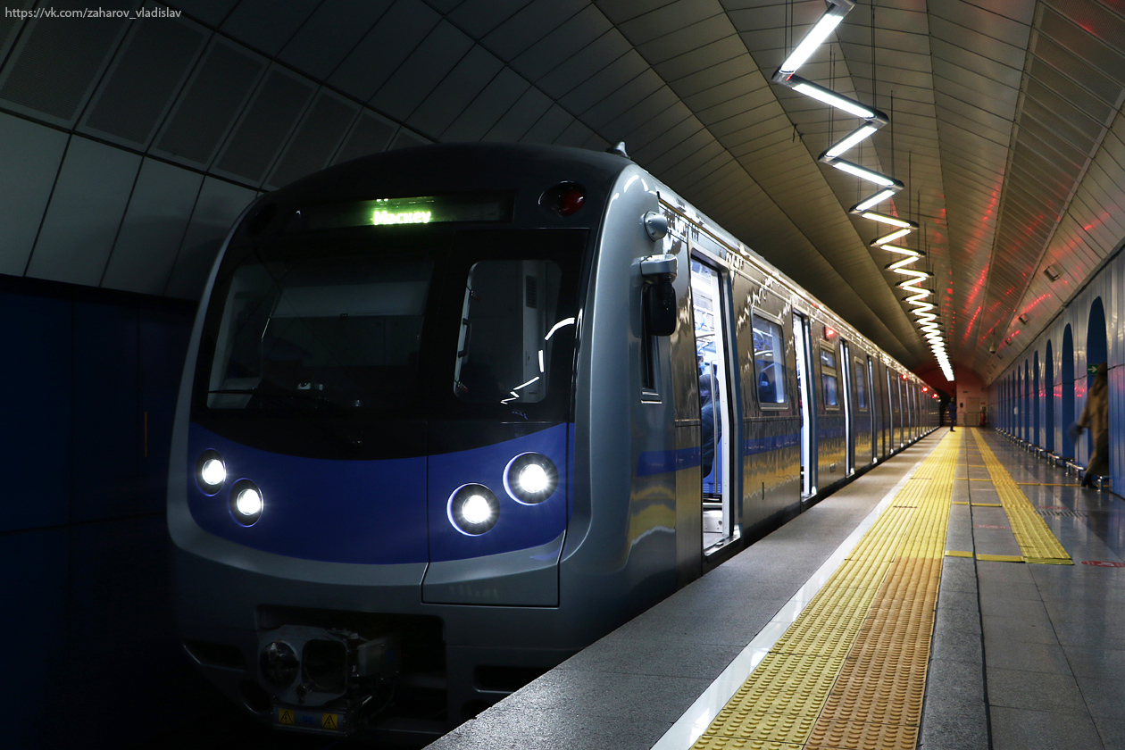 Алматы, Hyundai Rotem № 08001