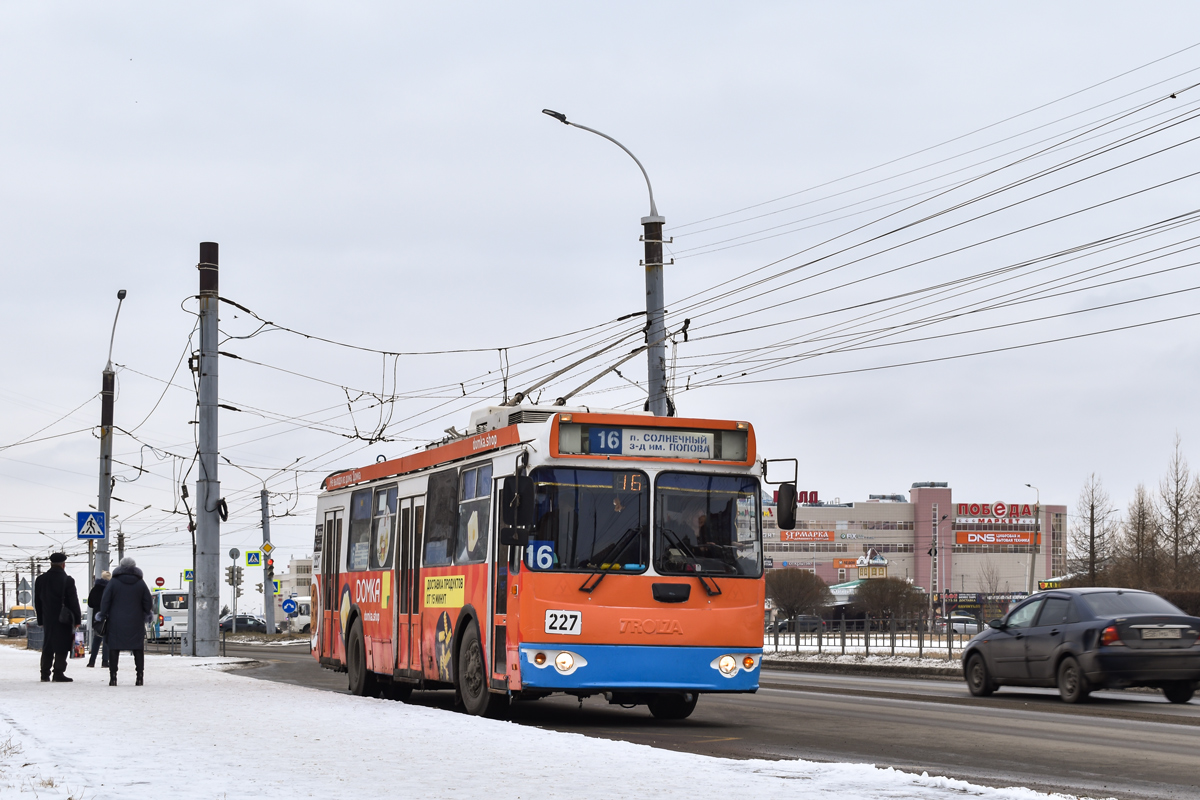 Омск, ЗиУ-682Г-016.02 № 227
