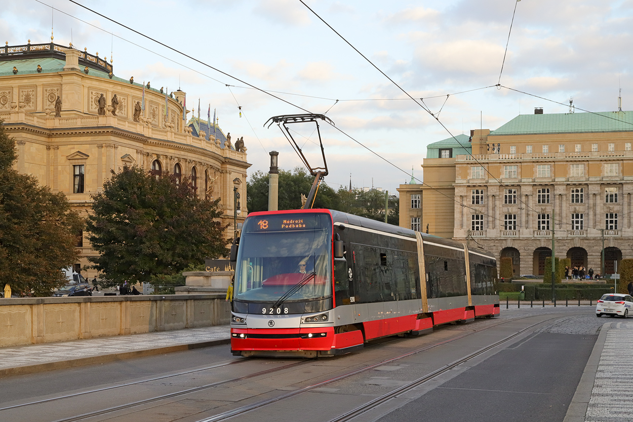 Прага, Škoda 15T1 ForCity Alfa Praha № 9208