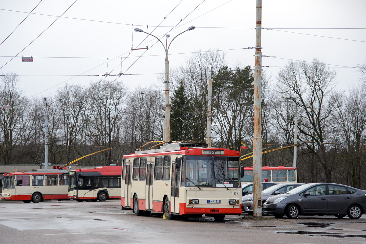 Вильнюс, Škoda 14Tr13/6 № 1628