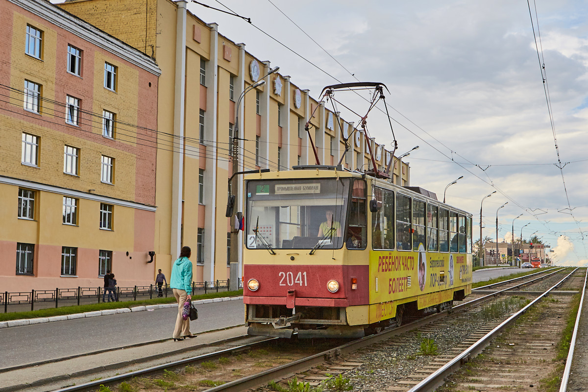Ijevsk, Tatra T6B5-RA N°. 2041