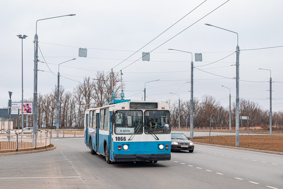 Брянск, ЗиУ-682Г [Г00] № 1066