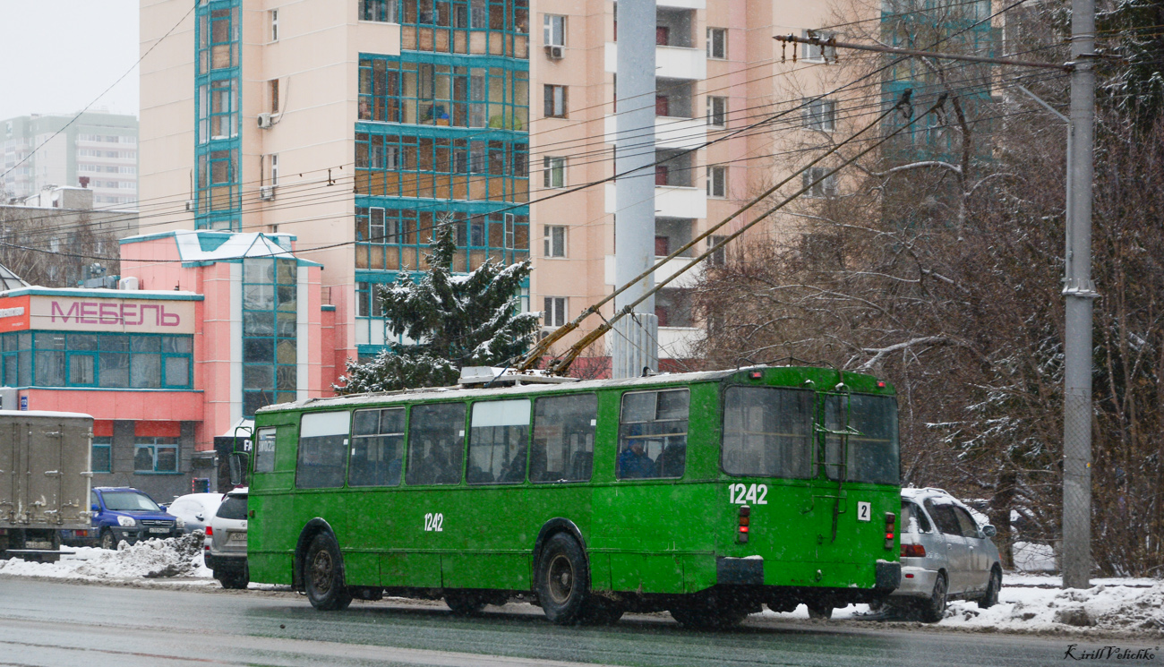 Новосибирск, ЗиУ-682Г-012 [Г0А] № 1242