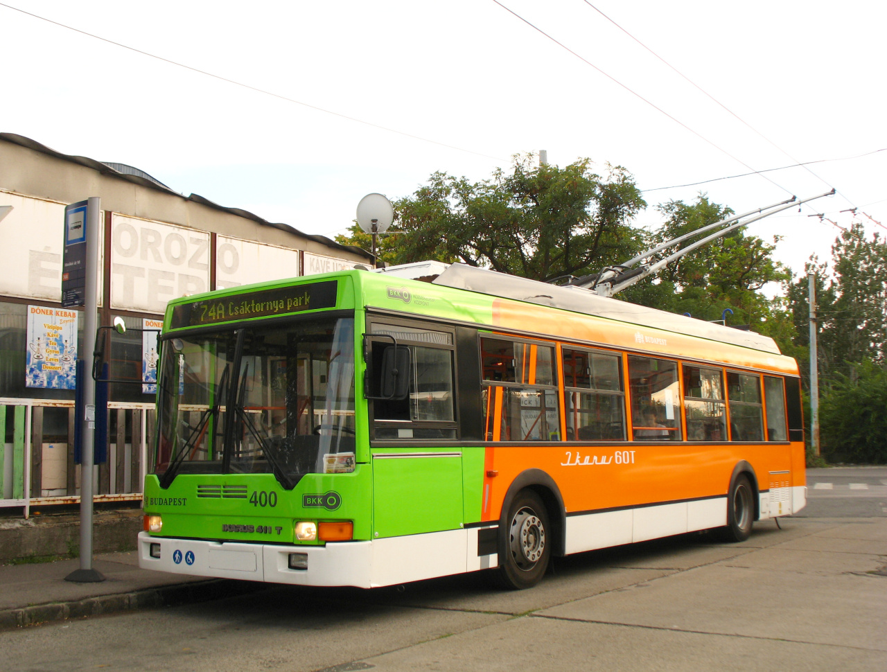 Будапешт, Ikarus 411T № 400