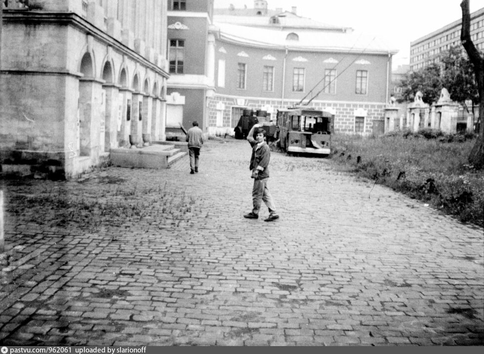 Moscou, ZiU-682V-013 [V0V] N°. 4320