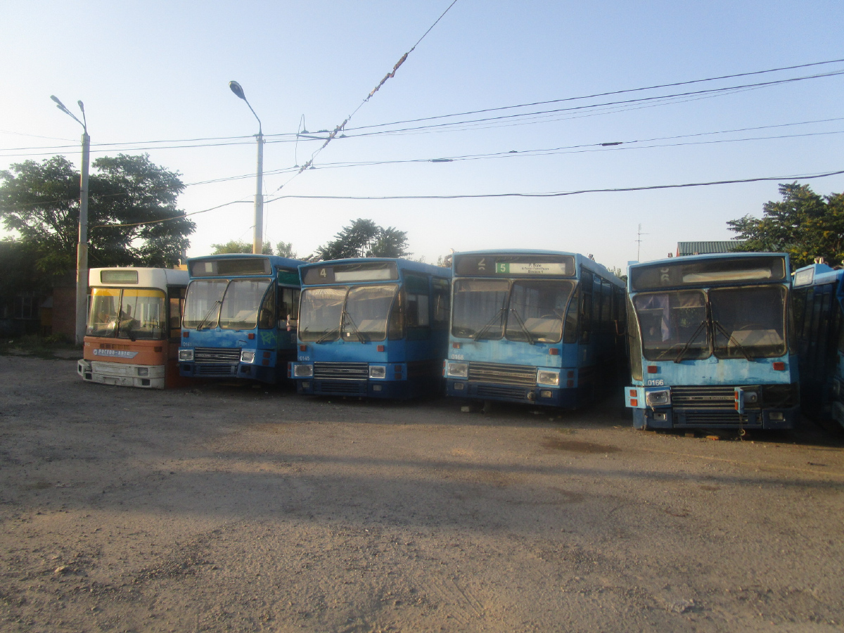 Таганрог, DAF Den Oudsten B79T-KM560 / Kiepe № 0168; Таганрог, DAF Den Oudsten B79T-KM560 / Kiepe № 0166