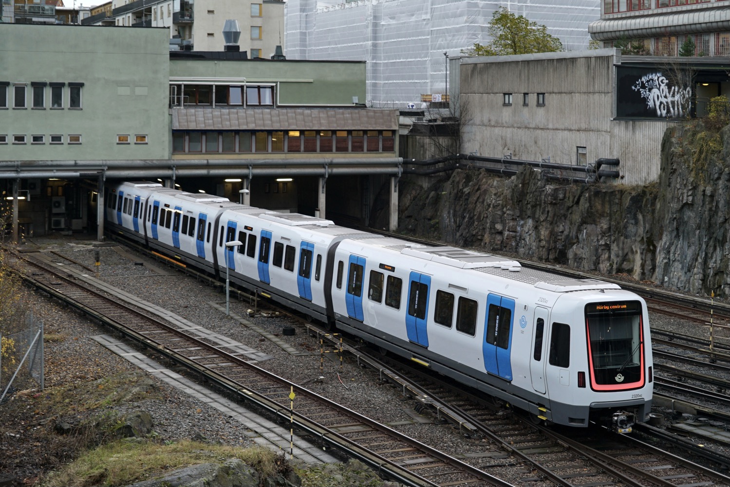 Стокгольм, Bombardier Movia C30 № 2320