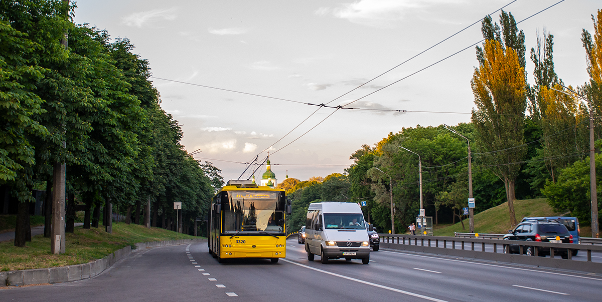 Киев, Богдан Т90110 № 3320