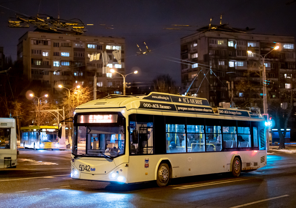 Минск, БКМ 32100D № 5042