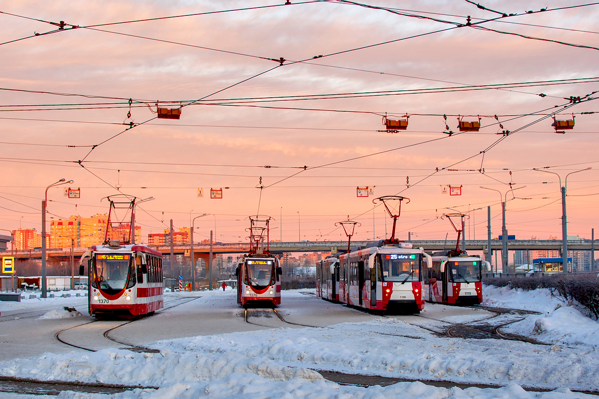 Sankt Peterburgas, 71-134A (LM-99AVN) nr. 1370; Sankt Peterburgas, 71-134A (LM-99AVN) nr. 1376; Sankt Peterburgas, 71-152 (LVS-2005) nr. 1105