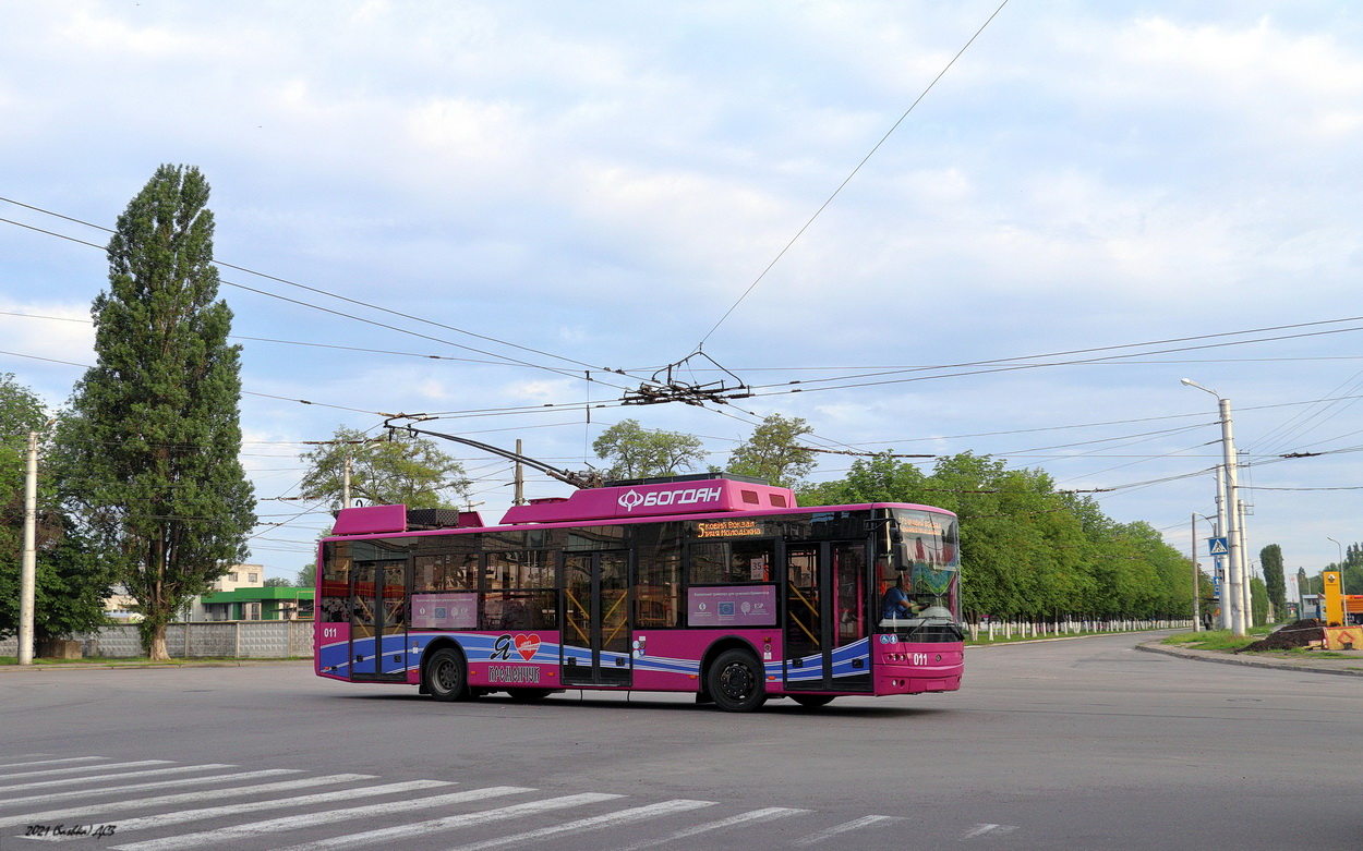 Кременчуг, Богдан Т70117 № 011