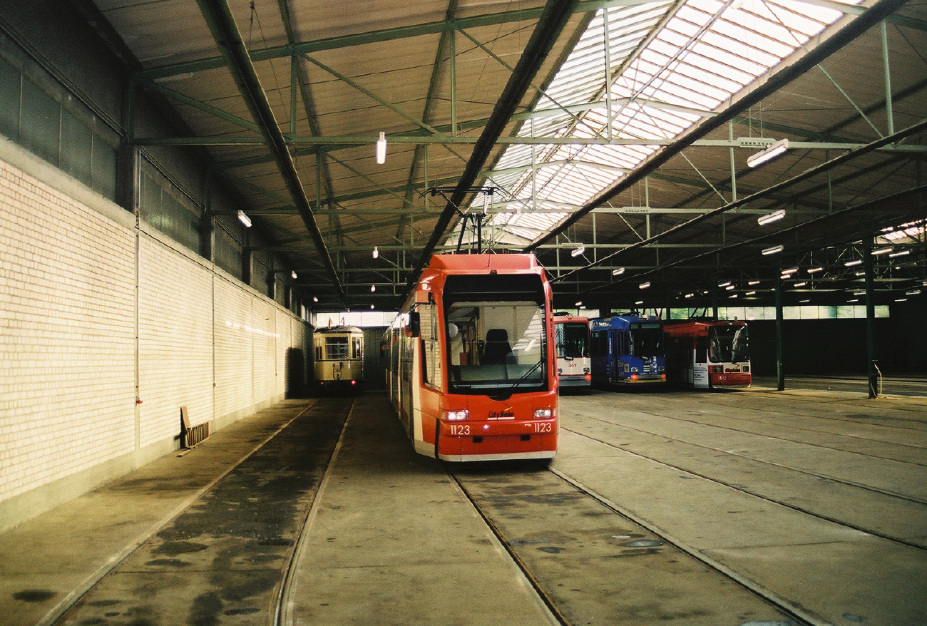 Нюрнберг, Adtranz GT8N2 № 1123