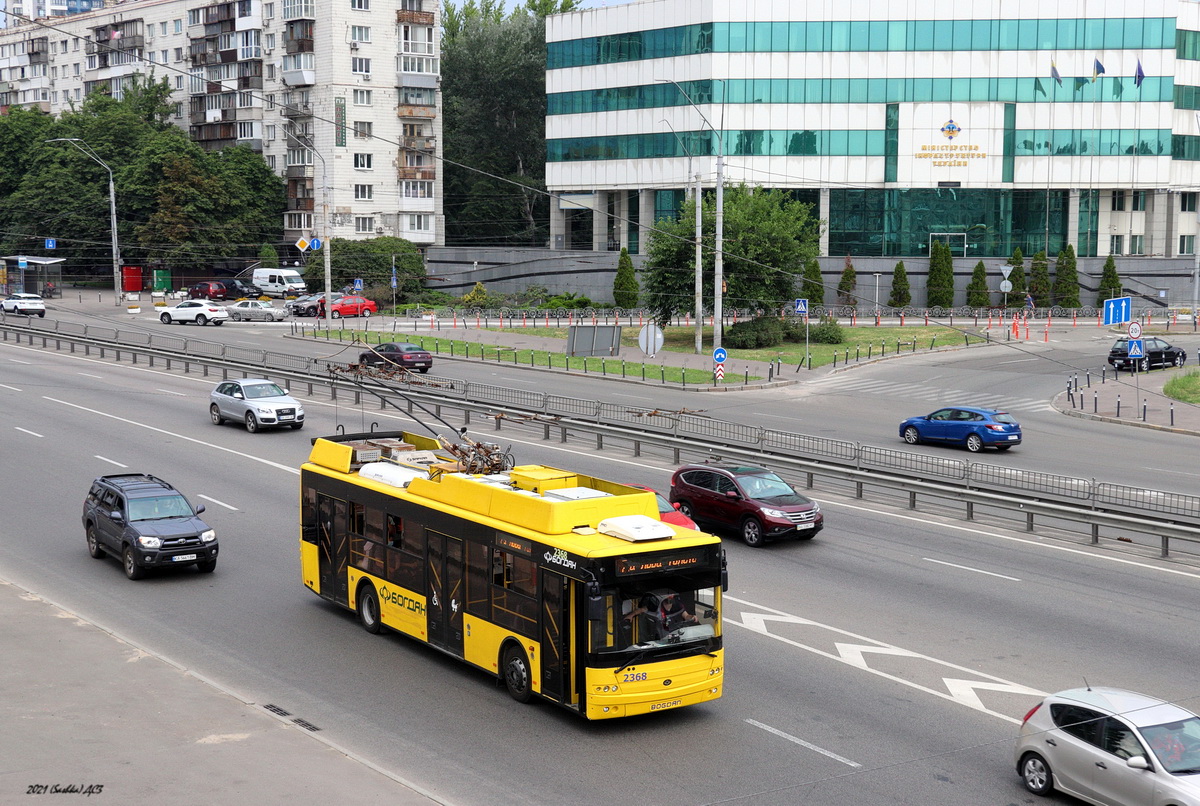 Киев, Богдан Т70117 № 2368