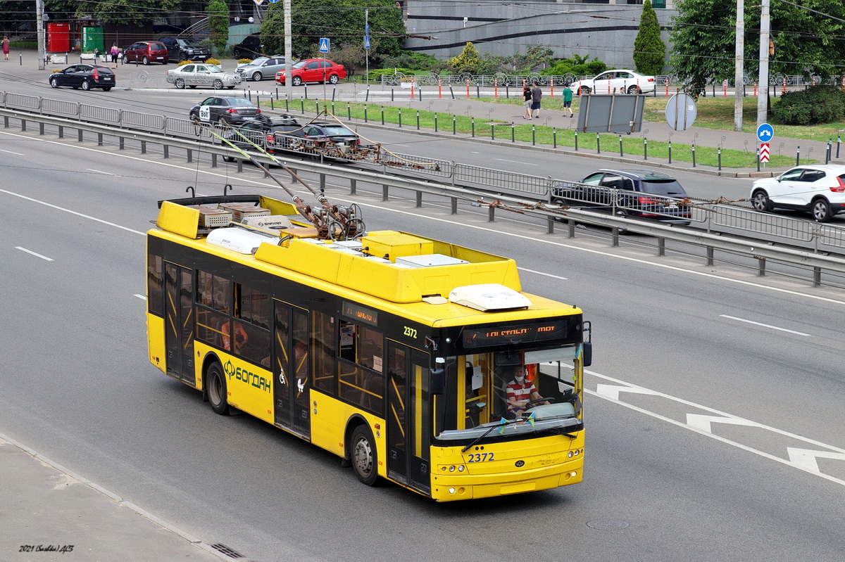 Киев, Богдан Т70117 № 2372