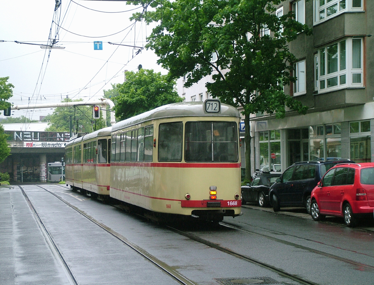 Дюссельдорф, Duewag GT8 № 2966; Дюссельдорф, Duewag B4 № 1668