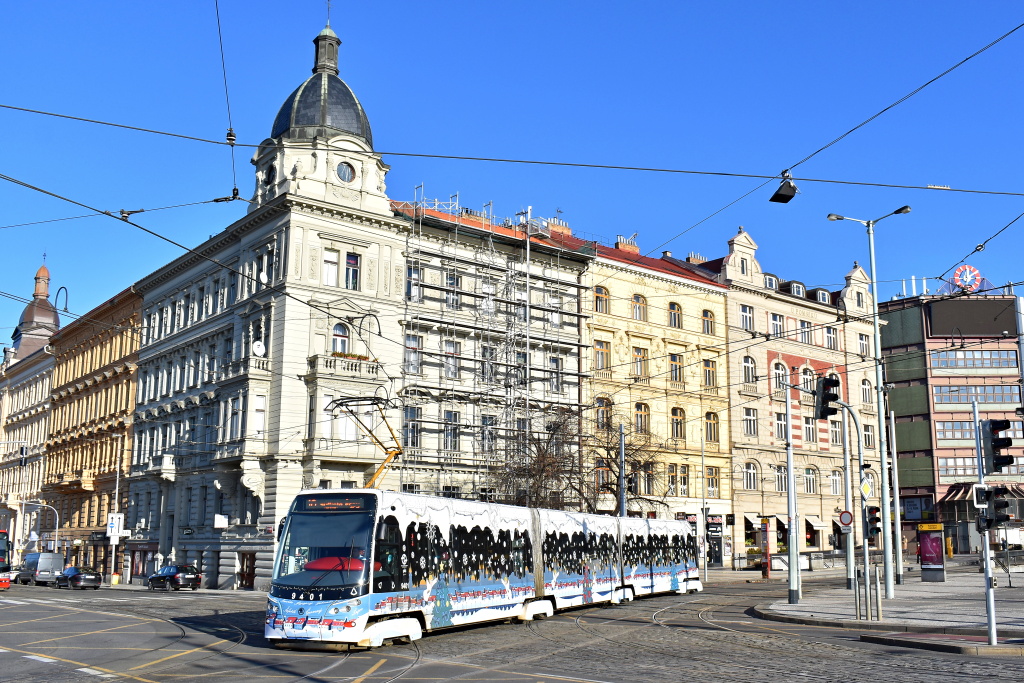 Prague, Škoda 15T6 ForCity Alfa Praha № 9401; Prague — Christmas tram