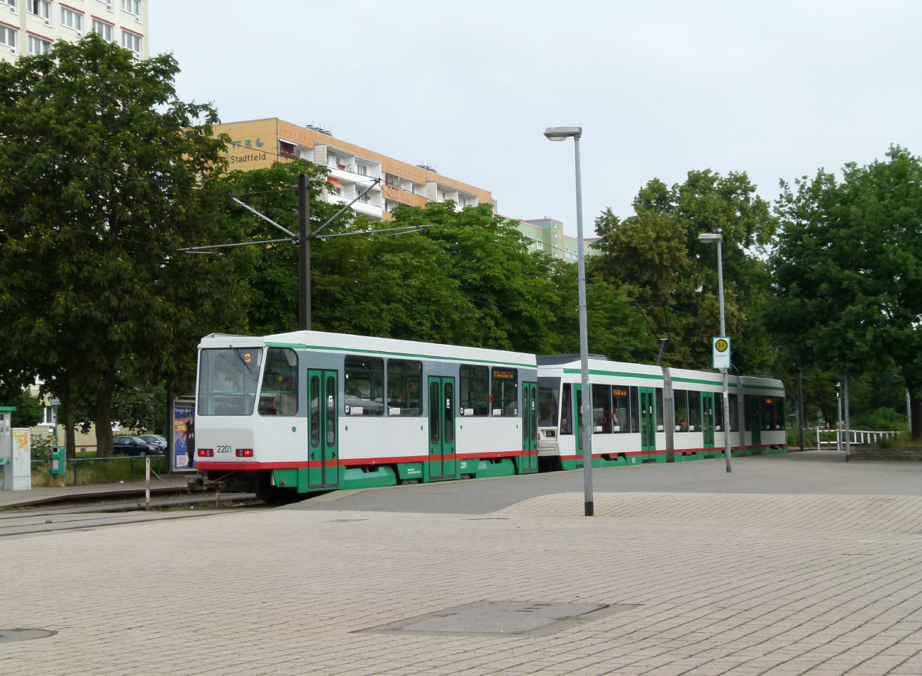 Magdeburg, LHB NGT8D # 1302; Magdeburg, Tatra B6A2M # 2201