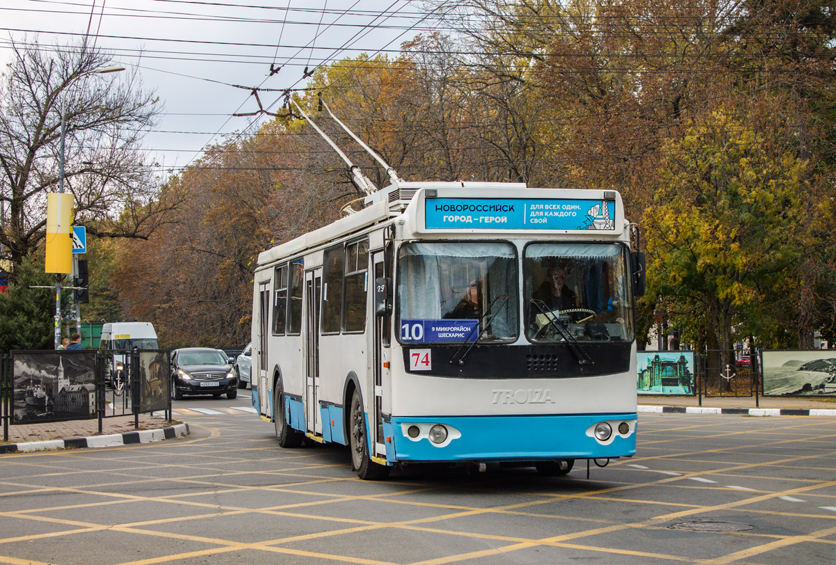 Новороссийск, ЗиУ-682Г-016.04 № 74