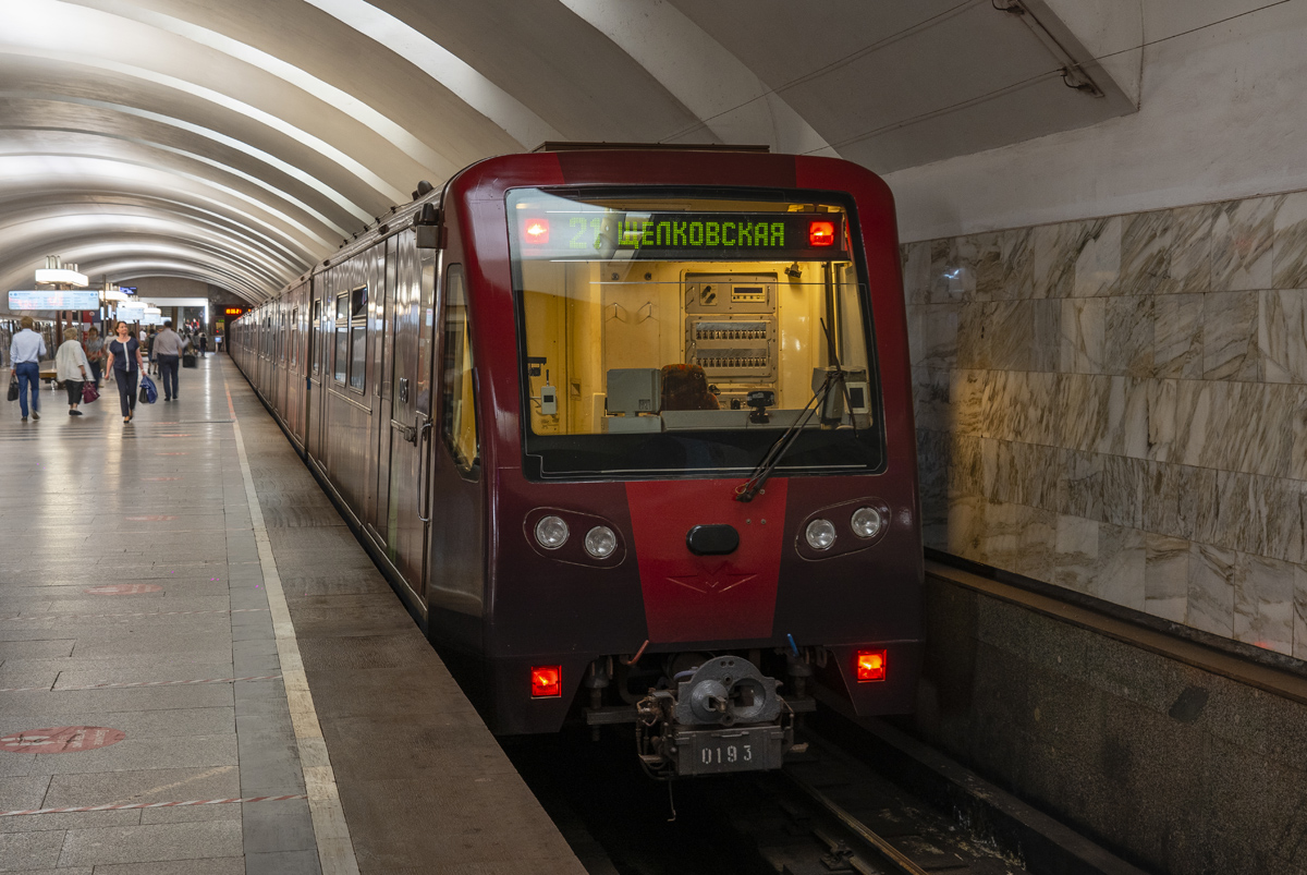 Москва, 81-740.4 «Русич» № 0193