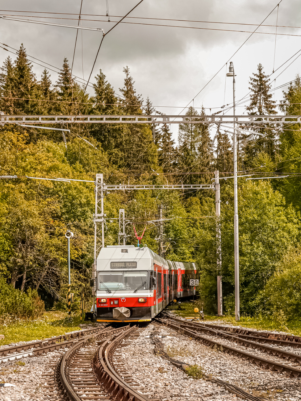 High Tatras, Stadler GTW 2/6 Br. 425.954-5