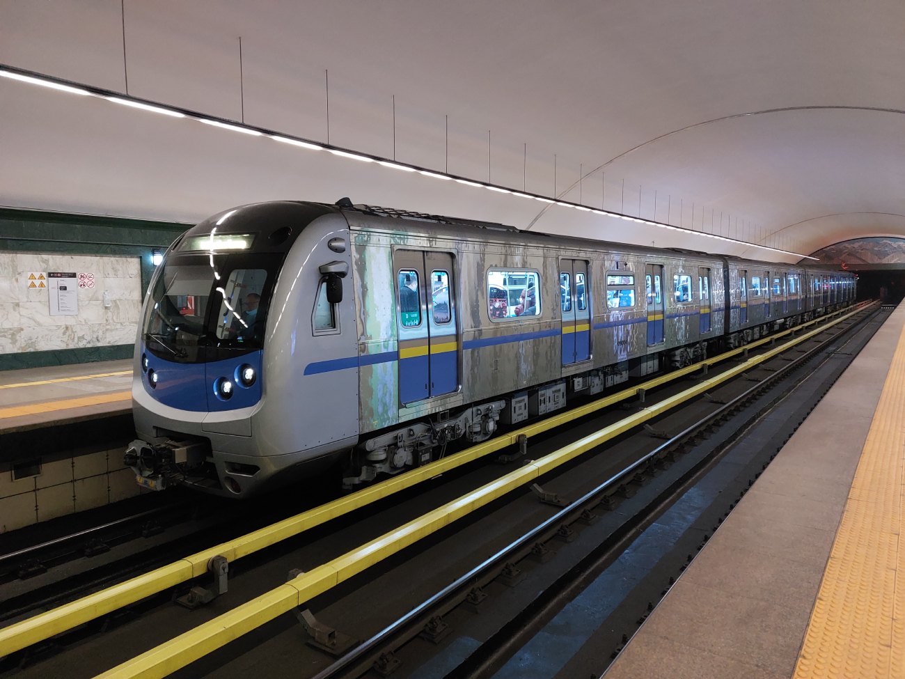 Almati, Hyundai Rotem — 09004