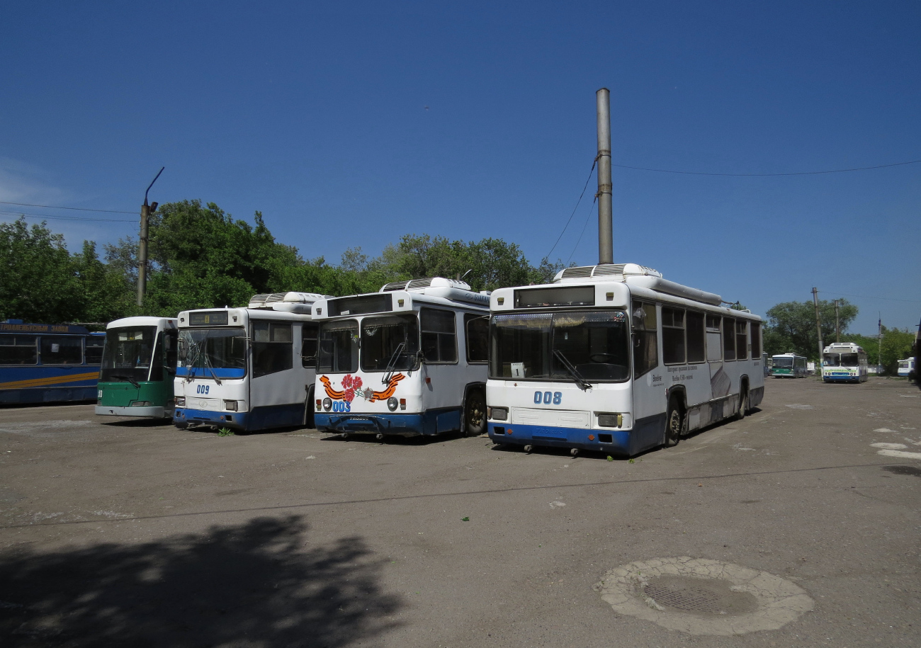 Петропавловск, БТЗ-5276-04 № 003; Петропавловск, БТЗ-52761Р № 008