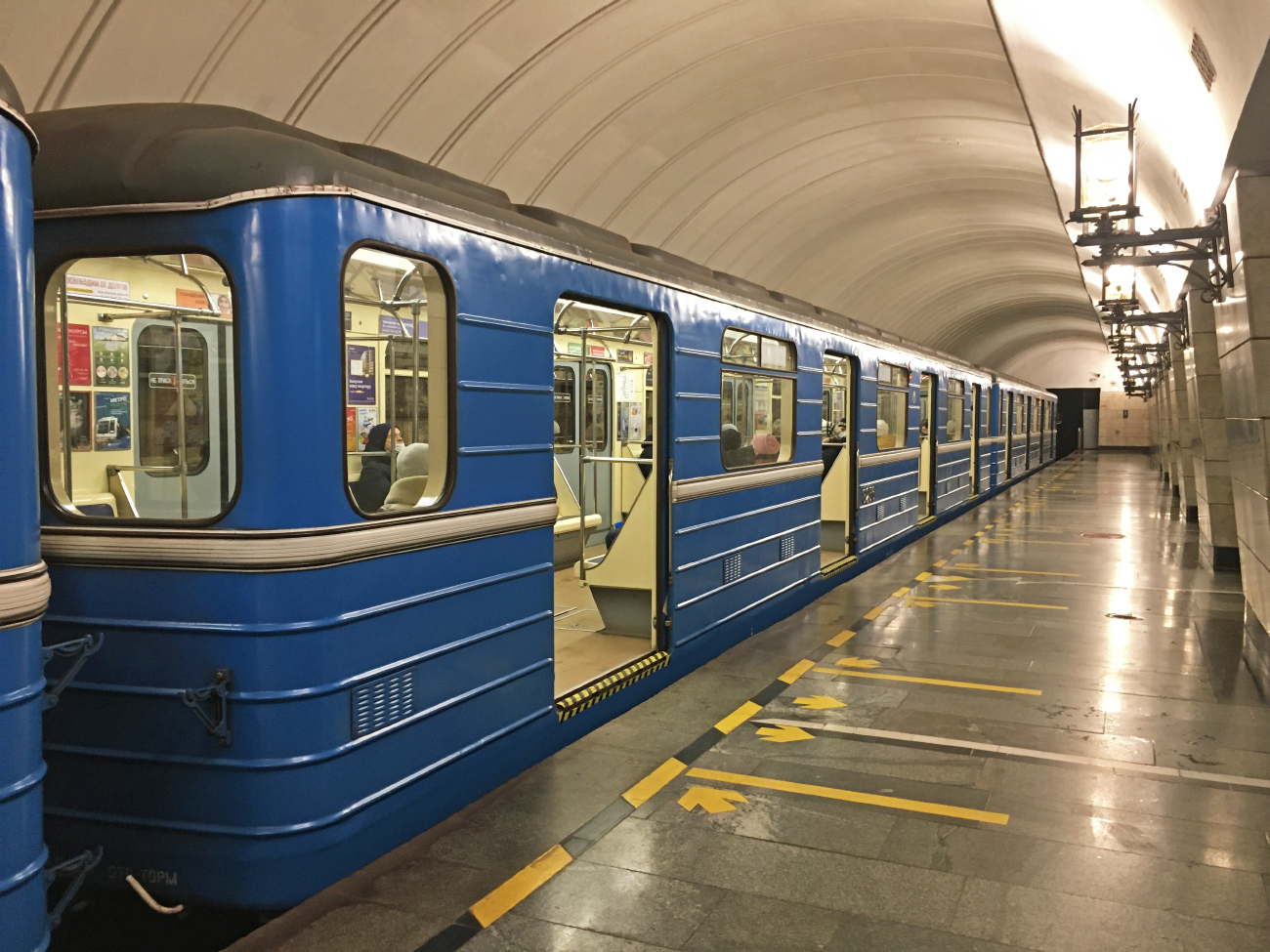 Екатеринбург, 81-714.5 (ЛВЗ/ВМ) № 8256