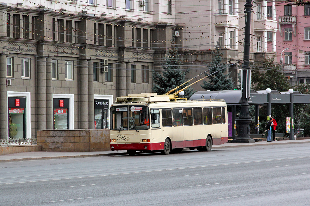 Челябинск, ЛиАЗ-5280 (ВЗТМ) № 2552